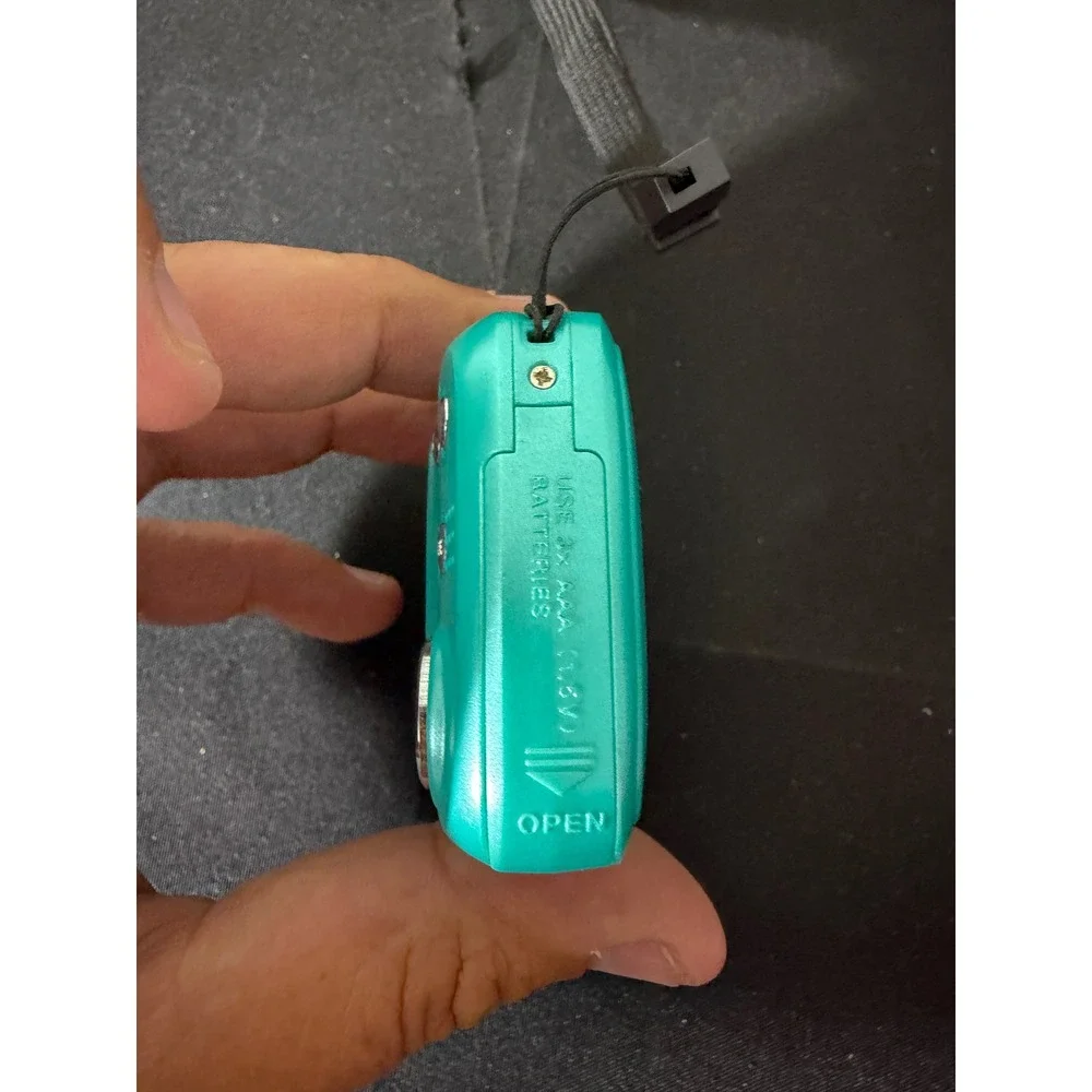 Vivitar ViviCam 9112 Digital Camera Teal Compact Point & Shoot 7mm f/3.0 EUC